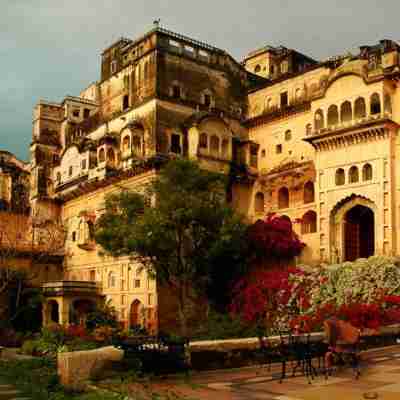 尼梅拉堡-宮殿飯店 Hotel Exterior