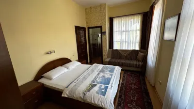 Sultan Pension