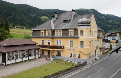 Hotel Villa Huber Hôtels à proximité de : Wurzelpark Arriach - Gerlitzen