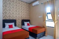 RedDoorz Syariah Near Stasiun Gumilir Cilacap Hotels in North Cilacap