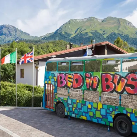 Bed in Bus Отели в г. Беллуно