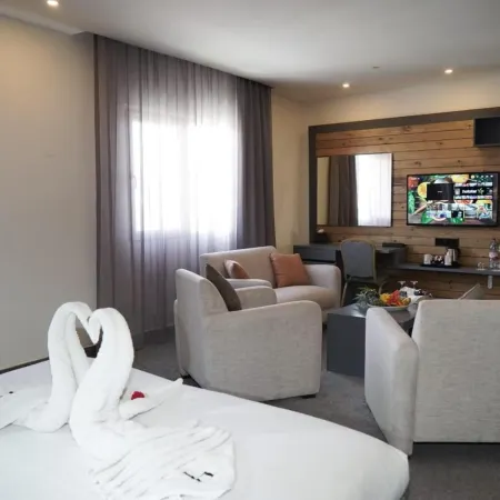 Aitch Boutique Hotel - an Lih Hotel