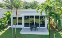 Bocas del Mar Hotels in Boca Chica