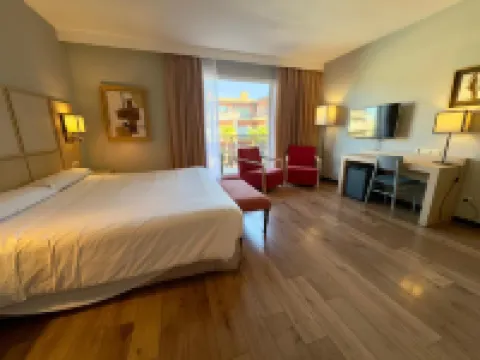 Hotel Isla de La Garena Hotels near Complejo El Olivar SL.