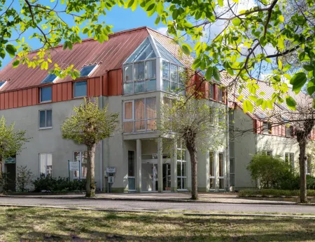 Akzent Parkhotel Trebbin Отели в г. Тельтов-Флеминг