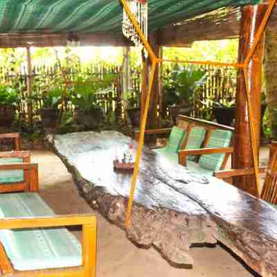 Driftwood Village Resort Hotel Exterior
