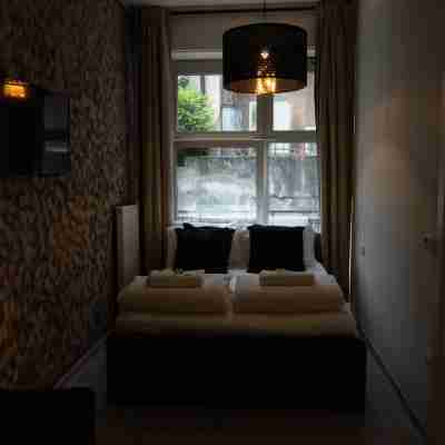 Mary's Rooms & Apartments Rooms