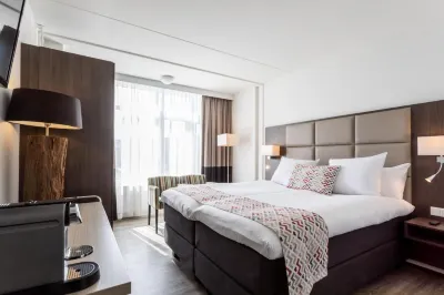 Strandhotel Westduin Hotels in 