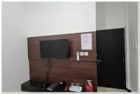 RedDoorz Near Moro Mall Purwokerto 2