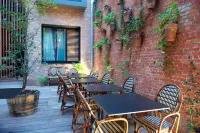 Latroupe le Berger Hôtels à : Ixelles
