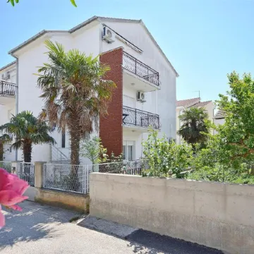 Apartments and Rooms Josipa