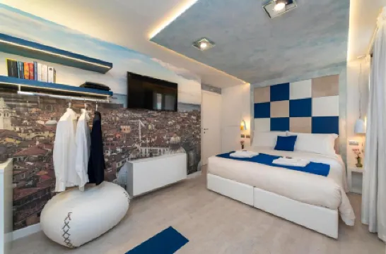 Ca' de la Fonte - Wenice Deep Culture Отели рядом с достопримечательностью «Церковь Святых Апостолов»