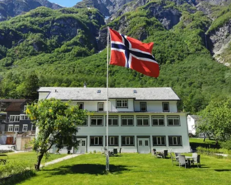 Gudvangen Budget Hotel Hotels in Aurland