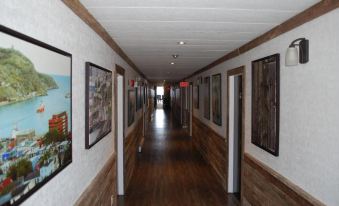 Edge of the Avalon Inn