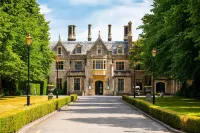 Foxhills Club & Resort Hotels in Runnymede District