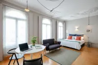 Baumhaus Serviced Living - Art & Design Apartments Hotels in Cedofeita