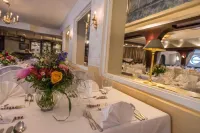 Landhaus Hamester - Hotel & Restaurant Hôtels à : Breitenfelde