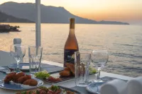 Mandy Suites Hotels in Mithimna