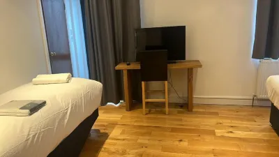 ROMANY HOUSE HOTEL Hotels near Argos Pimlico (Inside Sainsbury's)