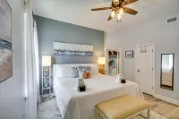 Cloud 9 on the Gulf, 1 Mi to Beach Pet Friendly