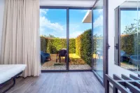 Mercedes Country House