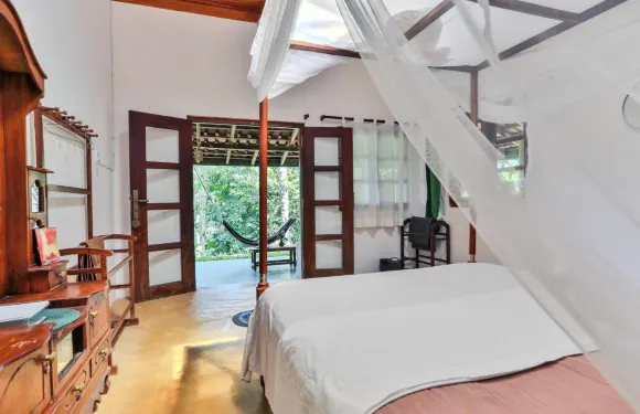 自然神祕庇護所