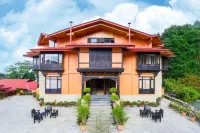 The Chumbi Mountain Retreat & Spa Hotel a 