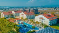 Sural Resort Hotel فنادق في Colakli