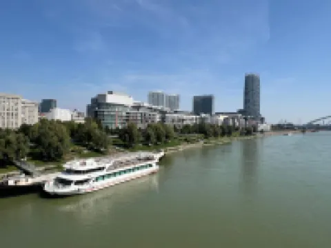 IZY STAY布拉迪斯拉發青年旅舍 布拉迪斯拉發1區酒店