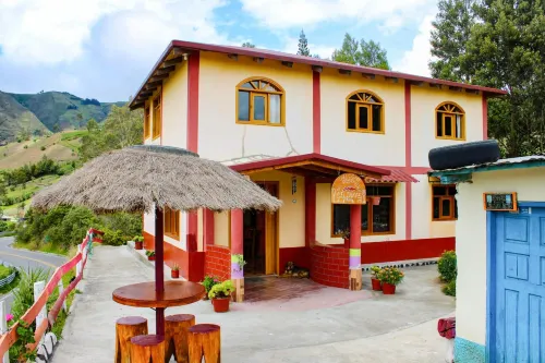 Hostal El Inca - Homestays