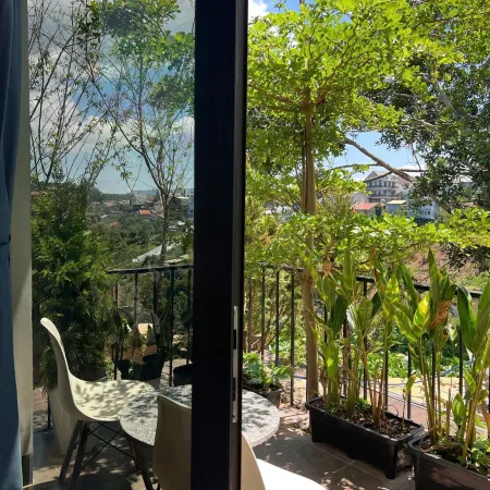 Nang's Villa & Coffee