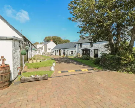 Primose Cottage Hotels in Milford Haven