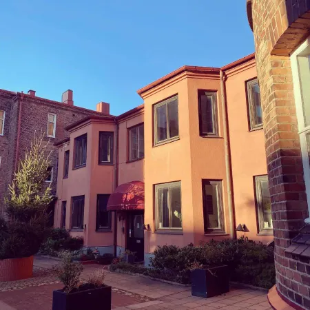 Home Hotel Norre Park Отели рядом с Аэропорт Хальмстад