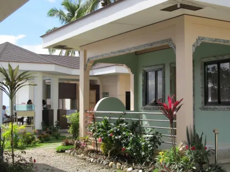 Ucoy Beach Resort Отели в г. Buruanga