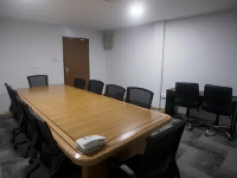 阿爾阿菲亞飯店 斯里巴加萬住宿飯店