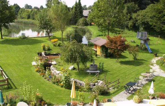 艾池恩豪弗酒店