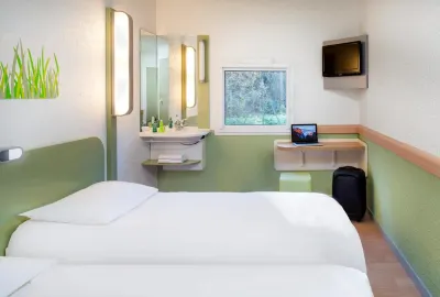 Hotel Ibis Budget Vichy Hotels in Loriges