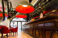 Hôtel le Père Léon Hotels in Toulouse