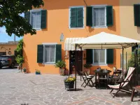 Bed & Breakfast Lucca Fora Hotels in Capannori
