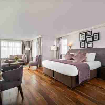 Ivanhoe Inn and Hotel Rooms