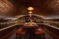 Best Western Moores Central Hotel Hotels in Vale
