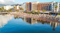 Point Beach Hotel