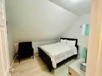 FearlessRose Vacation Rental Отели рядом с достопримечательностью «Zoo in Forest Park»