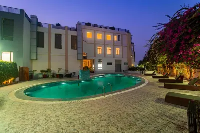 TDI CLUB RETREAT Hotels near Block 2 Park