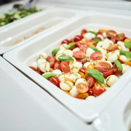 Bassiana Hotel és Étterem