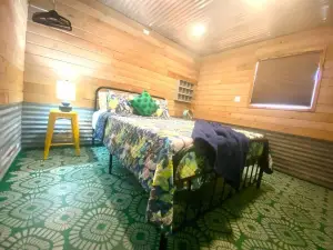 Clover Casita - Your Perfect Getaway in Lockhart