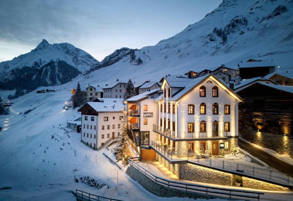 hotel overview picture