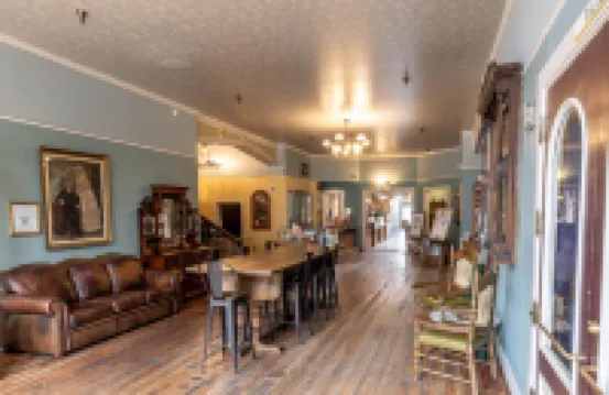 歷史悠久的廣場酒店