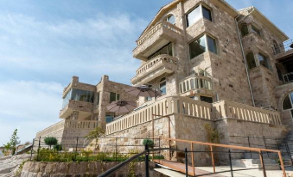 Be Still Alexa Smart Luxury Escape Adults Only