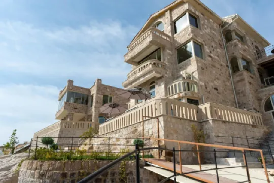 Be Still Alexa Smart Luxury Escape Adults Only